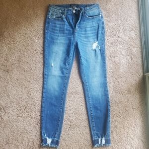 Judy Blue Distressed Skinny Fit Denim, size 11/30